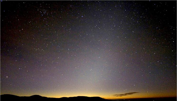 а - НЕБЕСЕН СПЕКТАКЪЛ ОТ ДНЕС: Изгрява зодиакалното сияние!