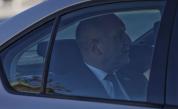 Радев пристигна с личния си автомобил за срещата с президента на Унгария
