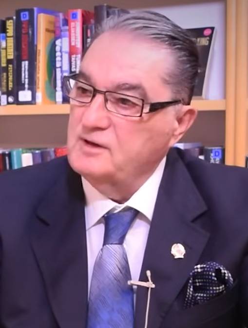 Небойша Павкович