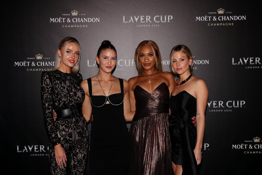 Еухения де Мартино1