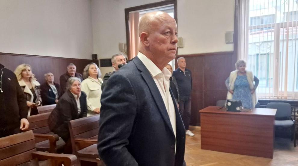 Кметът на Минерални бани Мюмюн Искендер се връща на поста