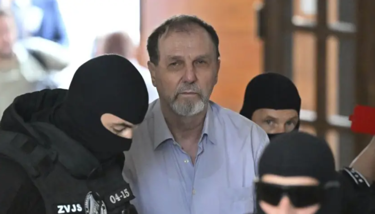 Юрай Цинтула - ЩЕ ИМА ВРЕМЕ ДА ПИШЕ НА ТОПЛО: Писател влиза в затвора за 21 години