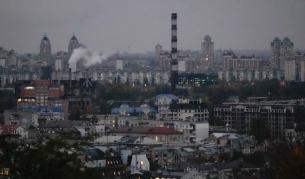 Руска въздушна атака взе жертви в Киев, няколко руски летища бяха затворени