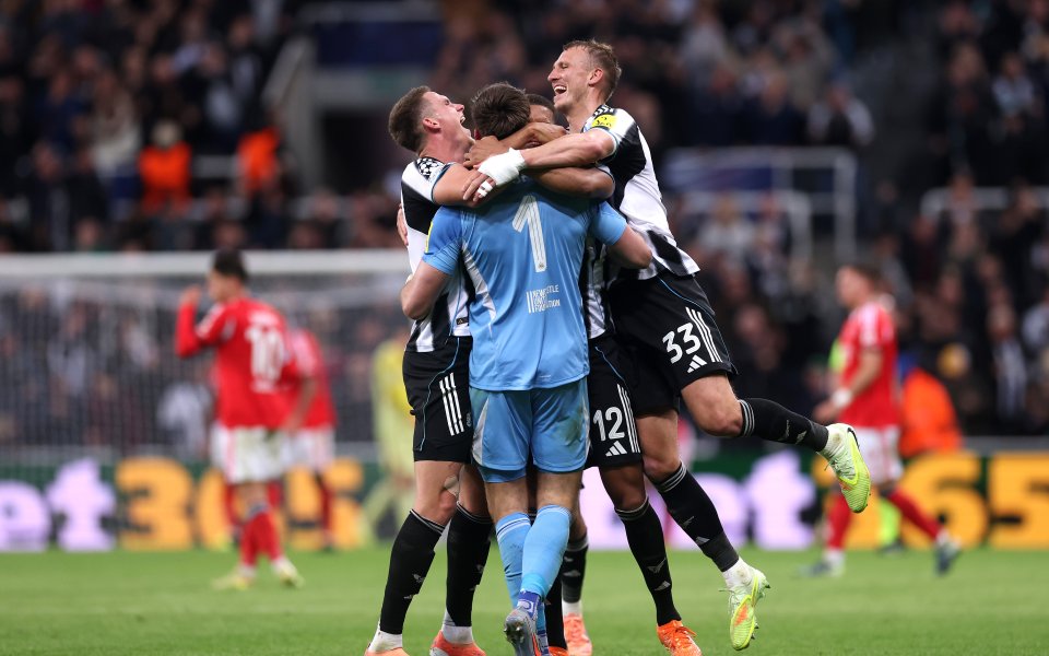 Невероятна асистенция в ШЛ: вратар хвърли топката на 59 метра (видео)