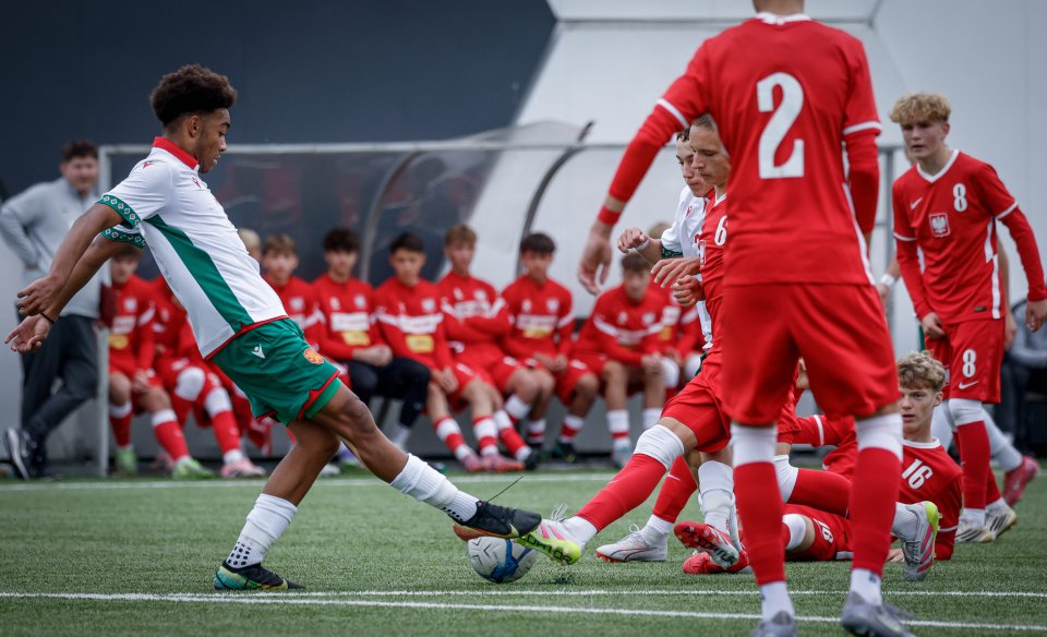 България Полша U151