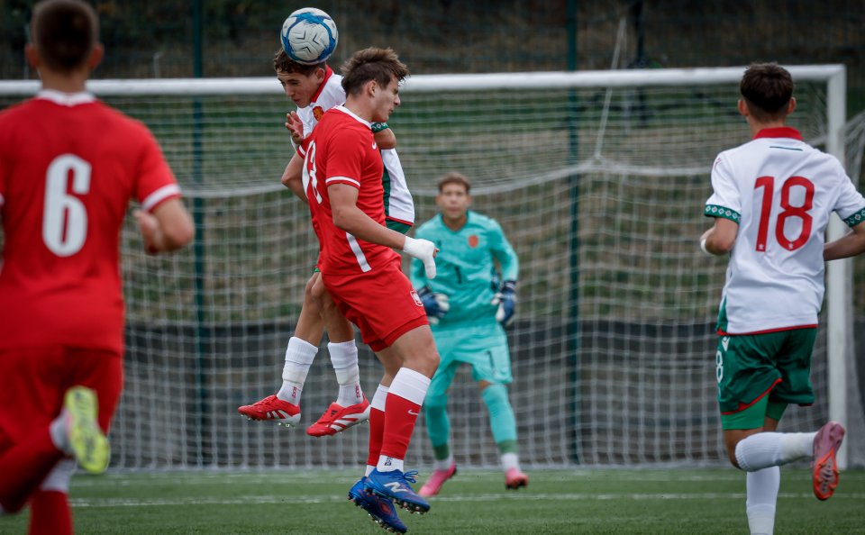 България Полша U151