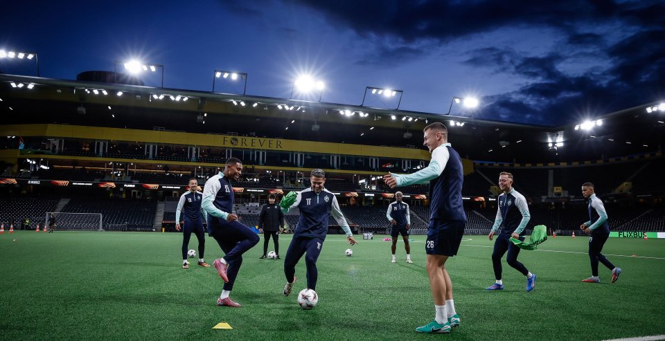 Тренировка на Лудогорец в Берн преди мача с Йънг Бойс1