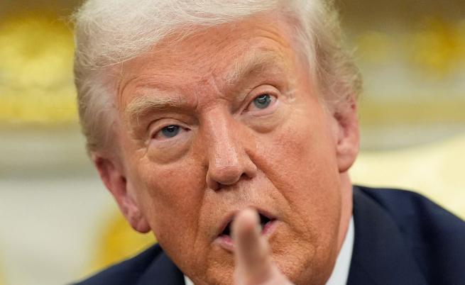 Генералният директор на BBC свиква среща след заплахата от Тръмп