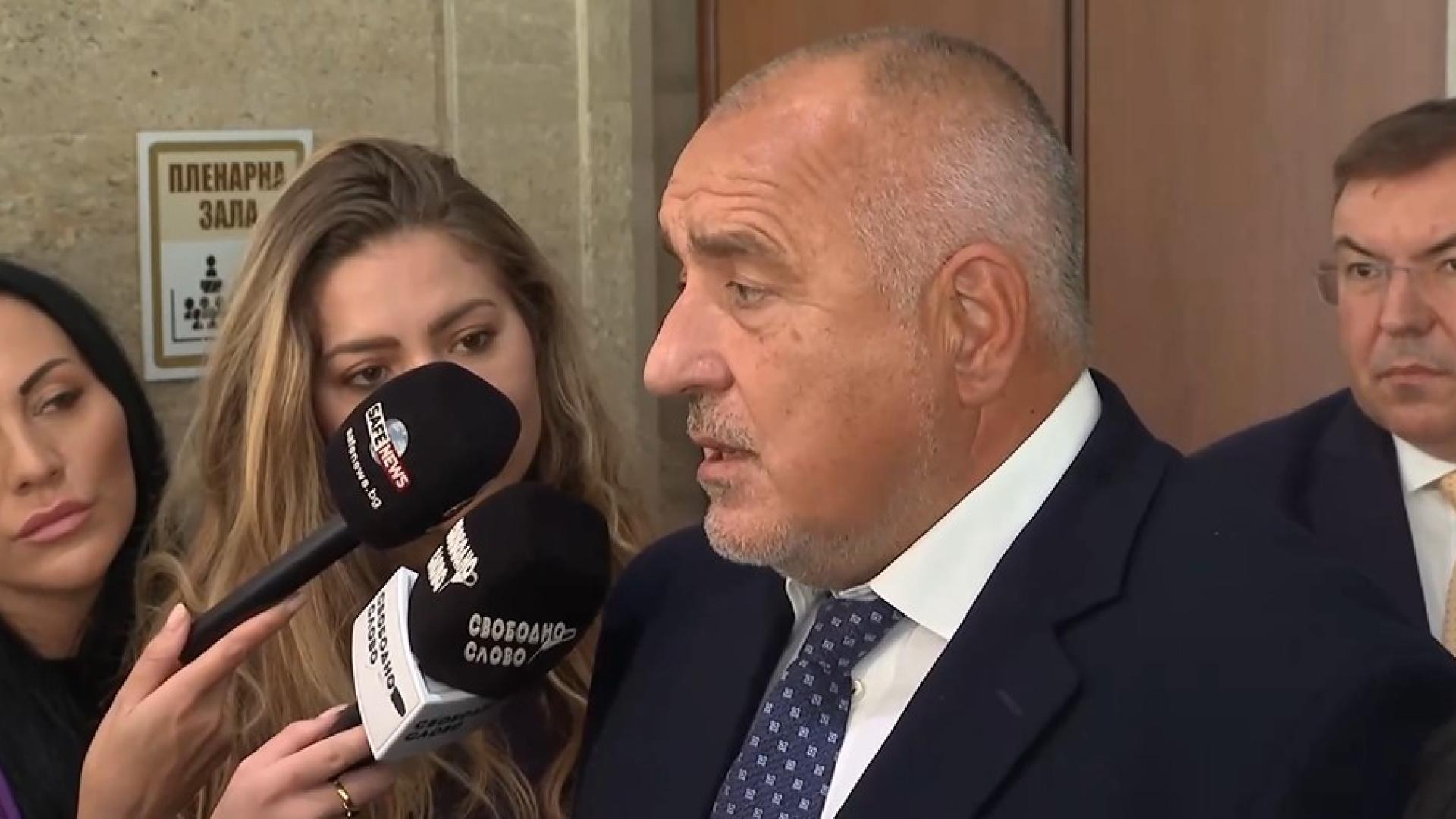 Помолих финансовия министър всички коли и шофьори които е ползвал