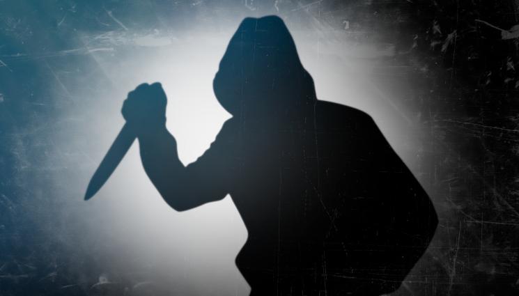 Мъж нож обир