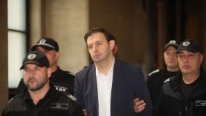 Никола Барбутов