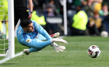 Абърдийн и Димитър Митов продължават да затъват