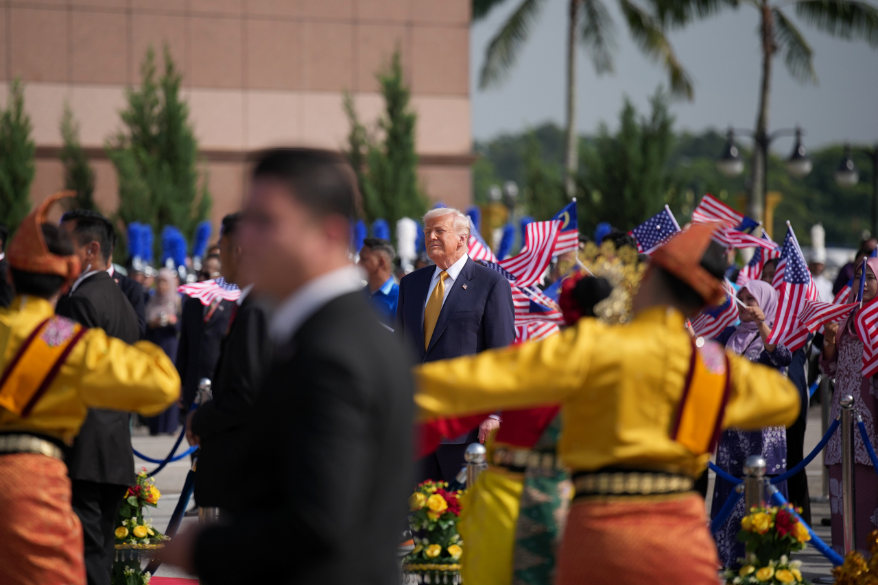 <p>Тръмп отпътува от Малайзия за Япония.</p>