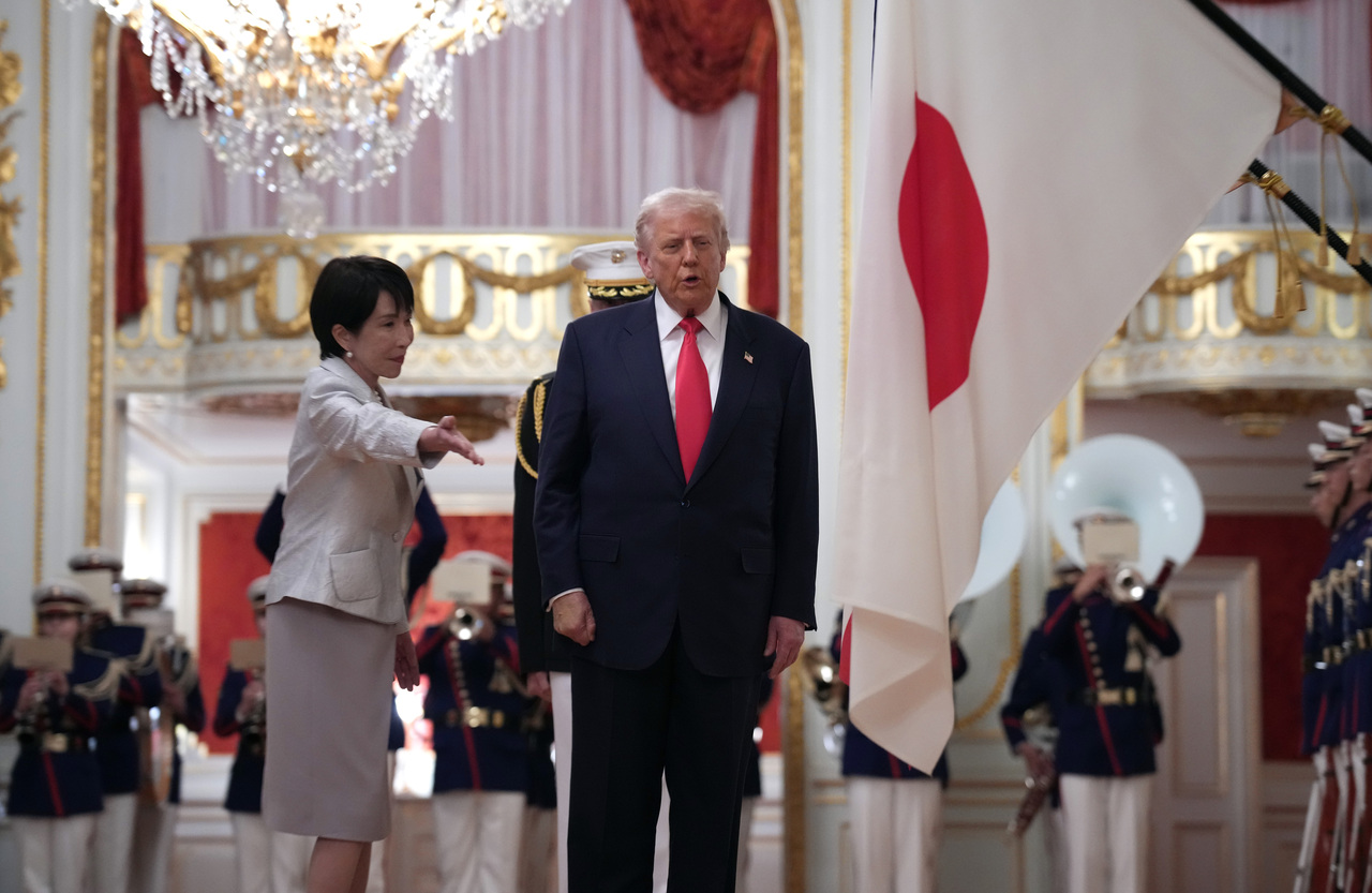 <p>Американският президент Доналд Тръмп се срещна в Токио с японската премиерка Санае Такаичи.</p>