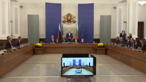 На официална церемония в Министерския съвет правителството и германският технологичен концерн