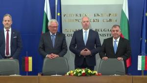 На официална церемония в Министерския съвет българското правителство и германският технологичен концерн