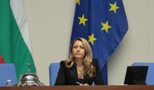 Рая Назарян участва в Парламентарния форум за демокрация 2025 в Брюксел