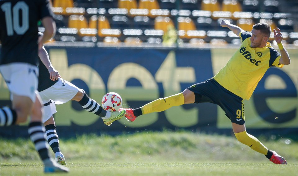 Миньор Перник Черно море1