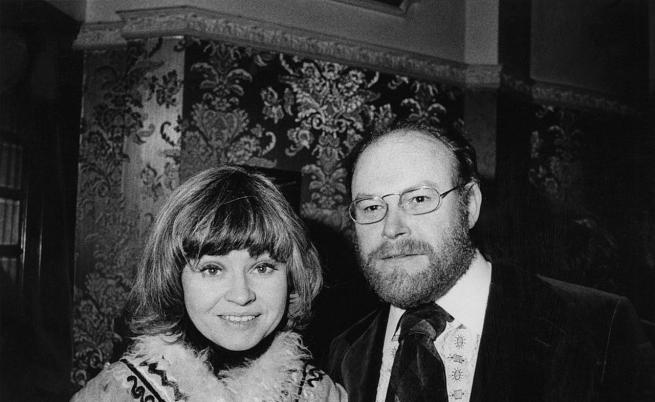 Необикновената любовна история на Прунела Скейлс и Тимъти Уест