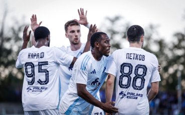 Левски излиза в черно