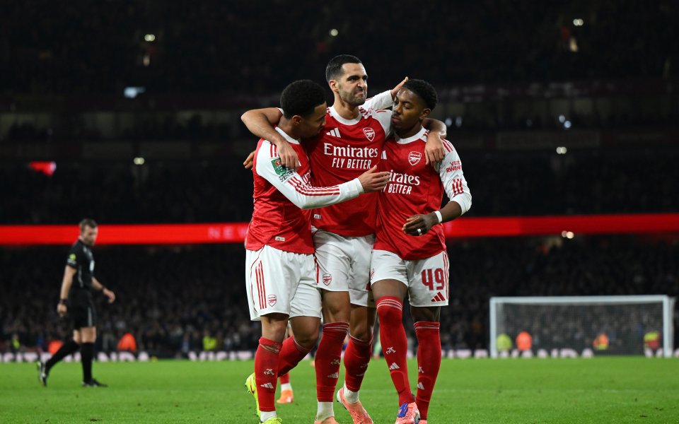 Арсенал елиминира Брайтън и продължава уверено в Карабао Къп