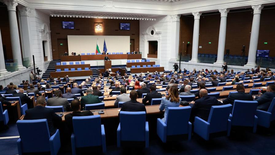 Ветото на Радев падна: Парламентът ще назначава шеф на разузнаването