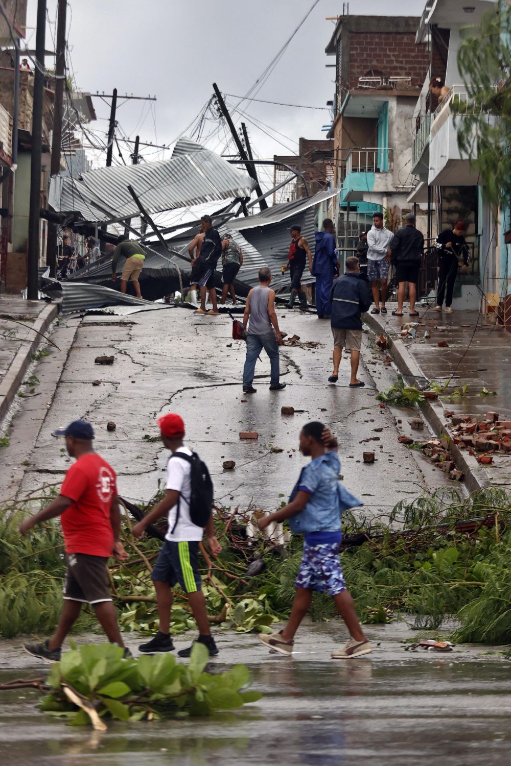 Мощният ураган Мелиса удари Ямайка