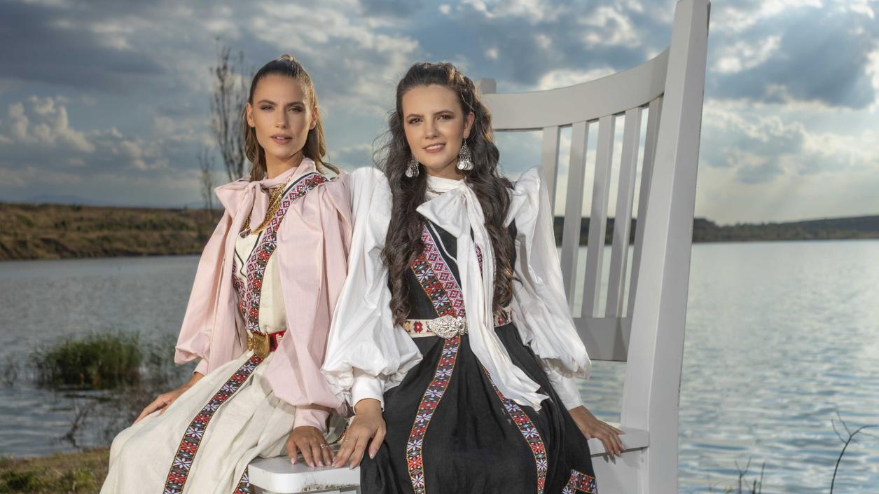 Ива и Велислава Костадинови посветиха песен на безграничната любов