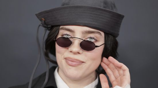 Billie Eilish дарява 11,5 милиона долара за благотворителност