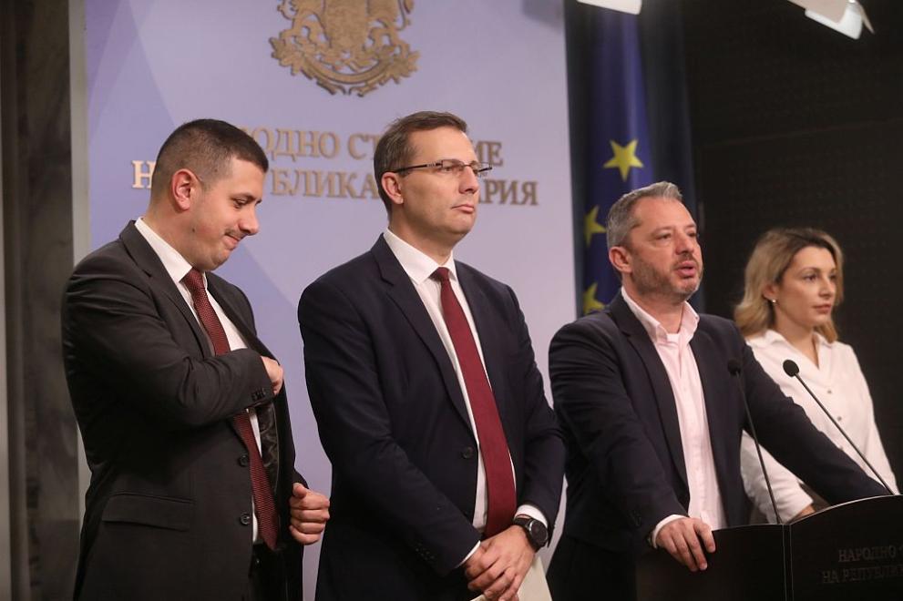 Представители на парламентарните групи на Има такъв народ, БСП -