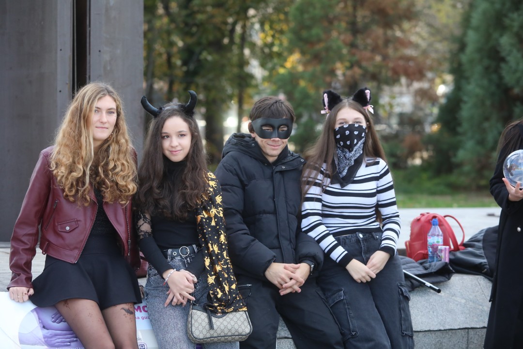 <p>Хелоуин в София</p>