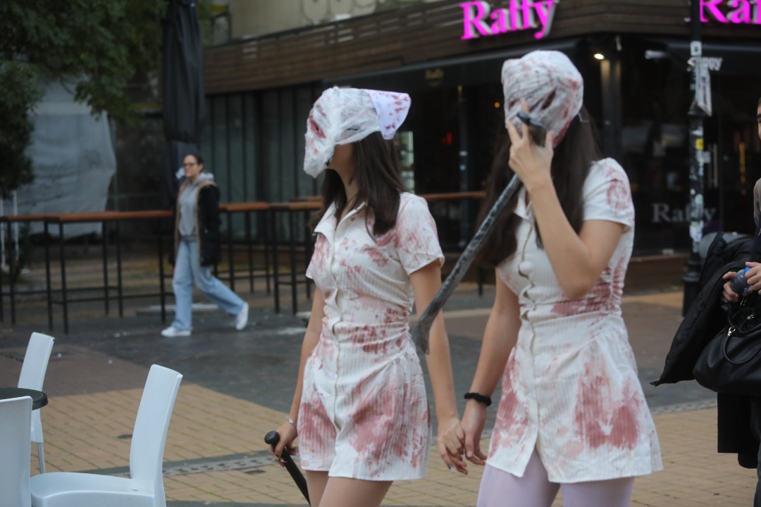 <p>Хелоуин в София</p>