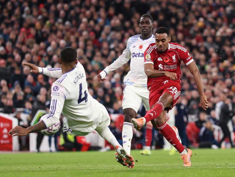 Ливърпул Астън Вила1