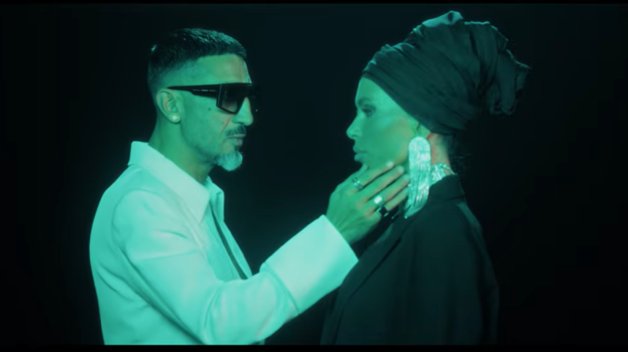 Илиян представя