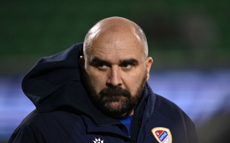 Трагедия на терена: Треньорът на Раднички почина по време на мач