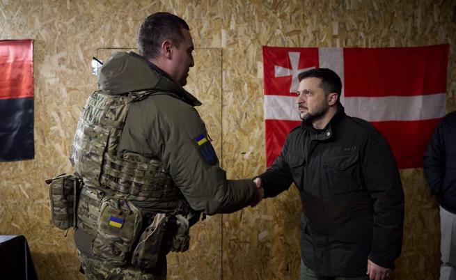 Зеленски посети войските на фронтовата линия в Източна Украйна