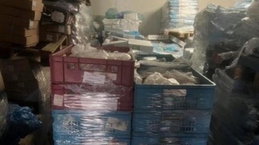 Откриха над 70 тона пилешко без документи в София