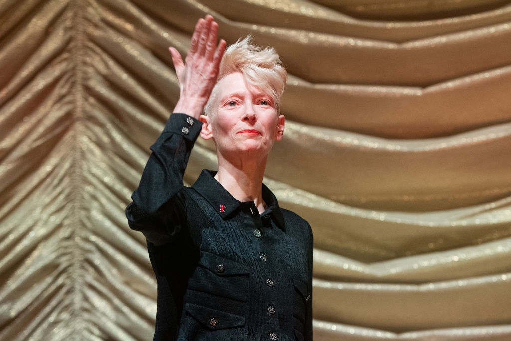 Студената красота на Тилда Суинтън