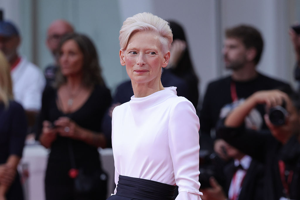 Студената красота на Тилда Суинтън