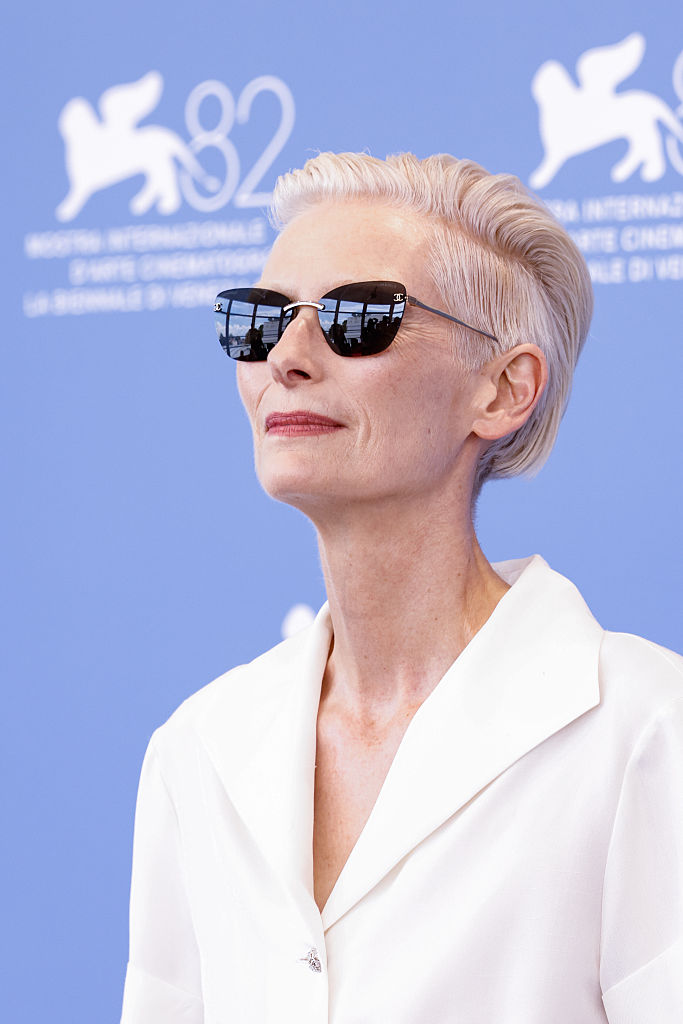 Студената красота на Тилда Суинтън