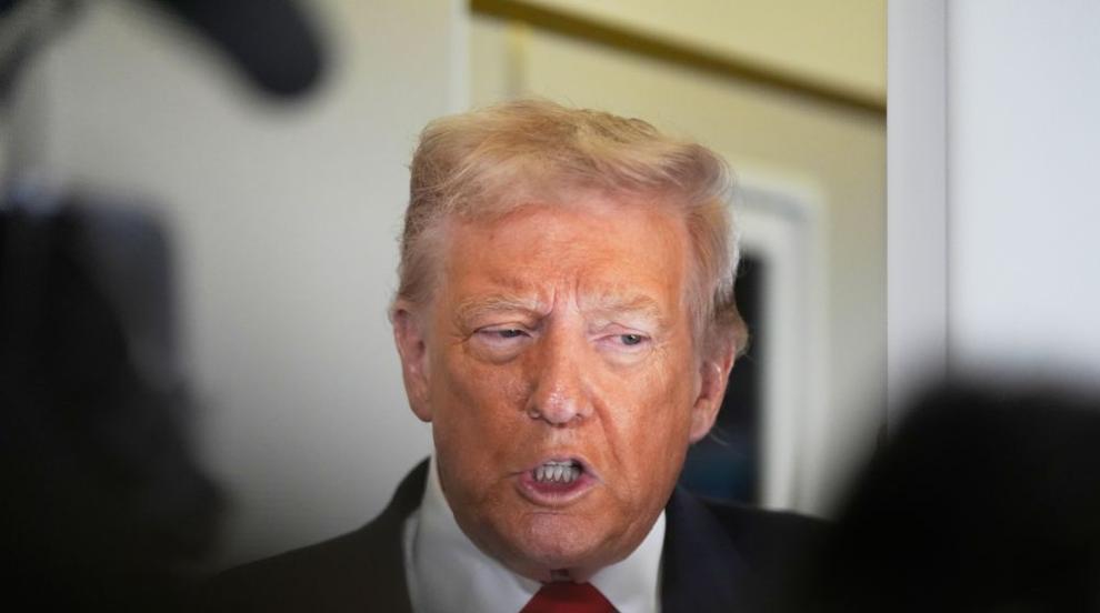 Статия за възрастта разгневи Тръмп, нарече „Ню Йорк Таймс“ „враг на народа“