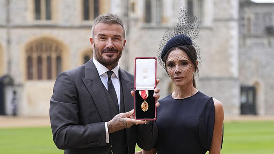 Виктория Бекъм промени името си, след като Дейвид стана сър