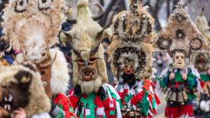 Сурва Перник