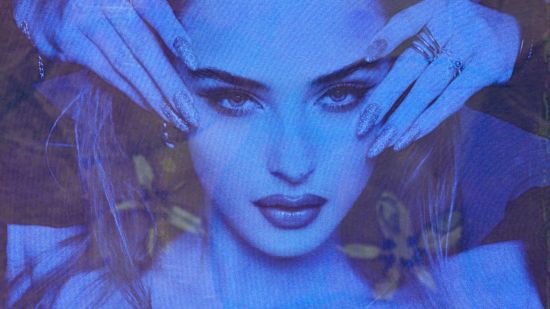 ELIZABET С ПЪРВИ МЕЖДУНАРОДЕН ПРОЕКТ