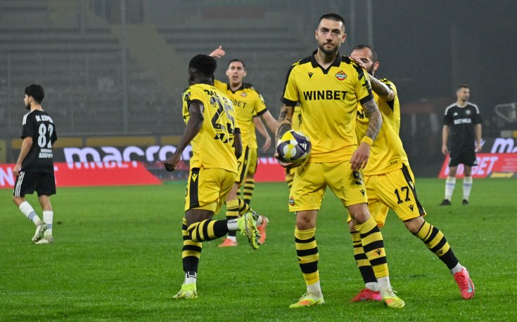 В СНИМКИ: Ботев Пд направи обрат срещу десет от Добруджа за първа домакинска победа