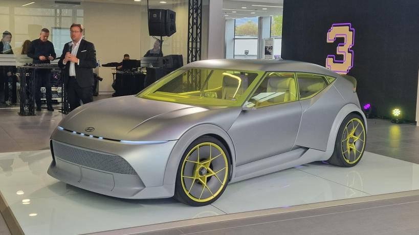 Hyundai Concept THREE