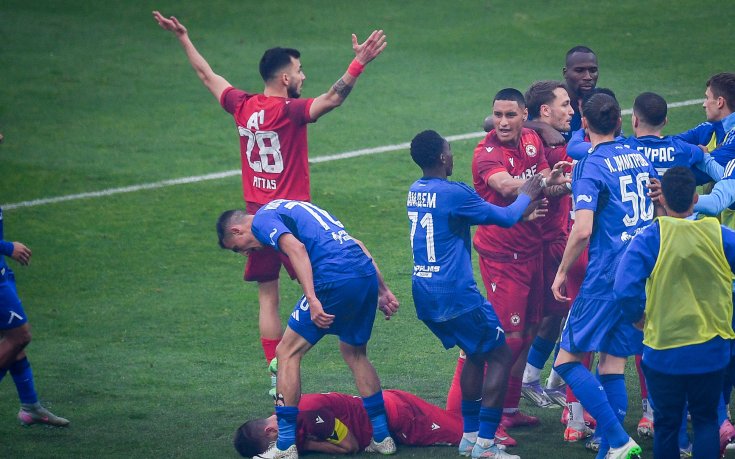 Моментът настъпи: коментирай на живо голямото дерби на България