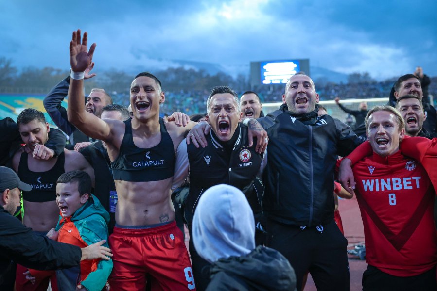 Радостта на ЦСКА след победата над Левски1