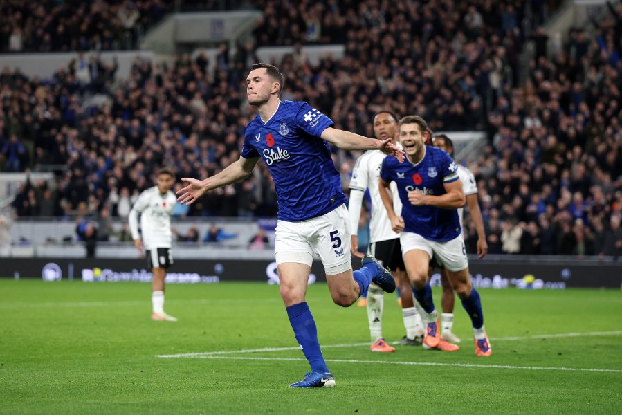 Евертън Фулъм1