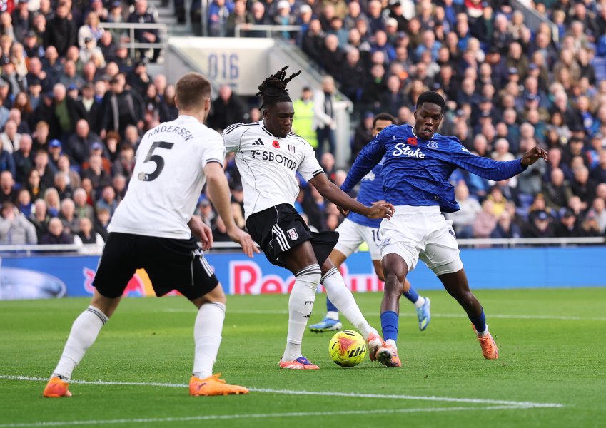 Евертън Фулъм1